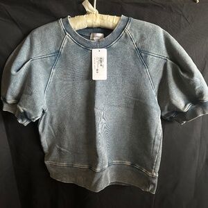 Evereve NWT Blue Short Sleeve Sweatshirt